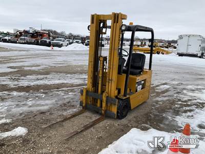 1985 Cat F-30 Rubber Tired Forklift
