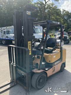 Caterpillar GC30KLP Solid Tired Forklift