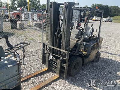 2005 Caterpillar P5000 Rubber Tired Forklift