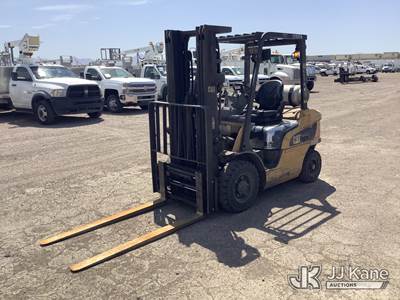 2007 CAT P5000 Pneumatic Tired Forklift