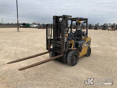2008 Caterpillar P6002 Pneumatic Tired Forklift