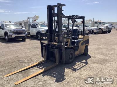 2008 Cat P7000 Pneumatic Tired Forklift