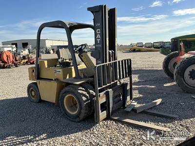 Caterpillar V60E Pneumatic Tired Forklift