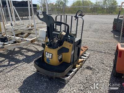 2009 CAT WR6000 Motorized Pallet Jack