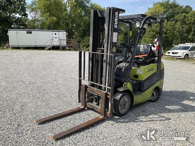 2016 Clark C25CL Pneumatic Tired Forklift
