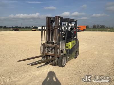2015 Clark C25CL Pneumatic Tired Forklift