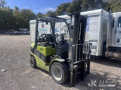 2015 Clark C30L Pneumatic Tired Forklift