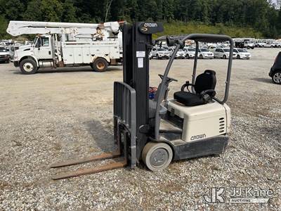 2010 Crown SC4510-30 3-Wheel Solid Tired Electric Forklift