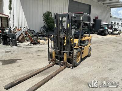 Daewoo 25S-2 Rubber Tired Forklift