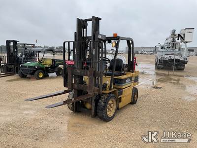 1997 Daewoo D30S Pneumatic Tired Forklift