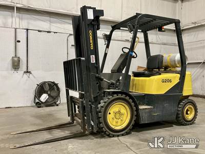 1999 Daewoo G20S Solid Tired Forklift