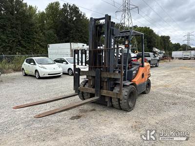 2011 Doosan D45S Pneumatic Tired Forklift