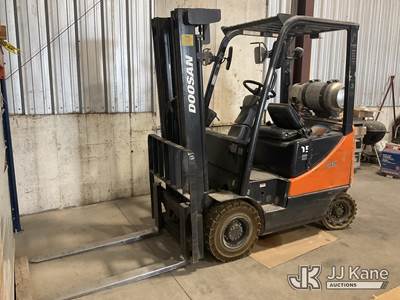 Doosan G15S-5 Solid Tired Forklift