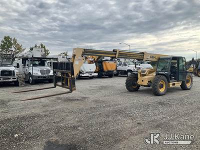 2015 Gehl DL1240 Rough Terrain Telescopic Forklift