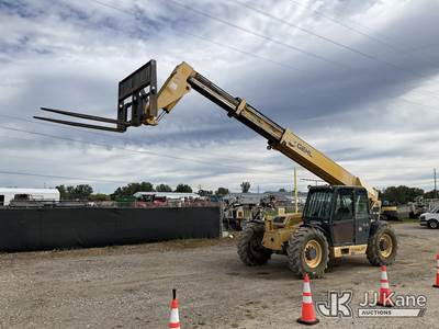 2013 Gehl DL1240 Rough Terrain Telescopic Forklift