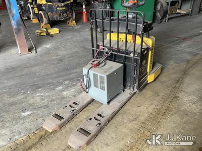 Hyster B60ZAC Self-Propelled Walk-Behind Pallet Truck