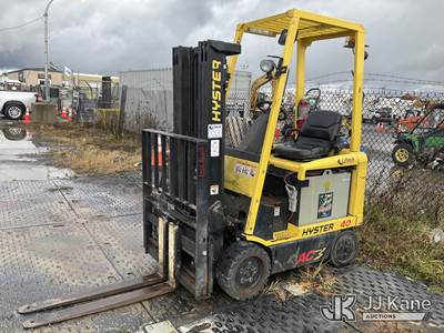 2008 Hyster E40ZS Solid Tired Forklift