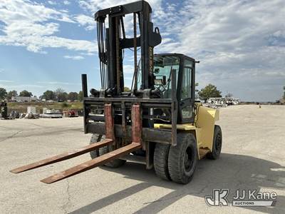 Hyster H210HD Forklift