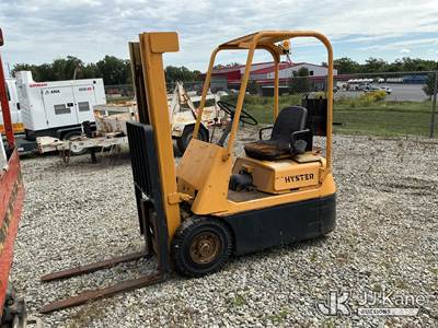 Hyster H25E 3-Wheel Solid Tired Forklift