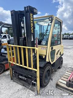 2017 Hyster H60FT Rubber Tired Forklift