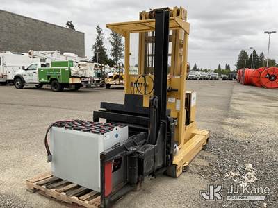 1991 Hyster R30CH Rack Loader II Stand-Up Forklift Order Picker