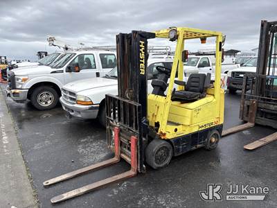 Hyster S35XM Solid Tired Forklift