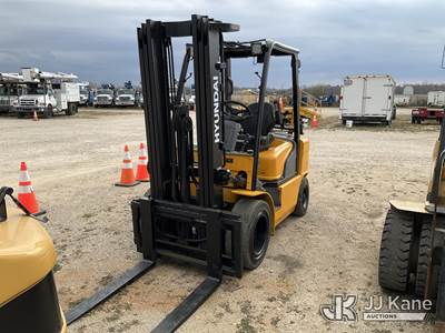 2018 Hyundai 30-7A Solid Tired Forklift