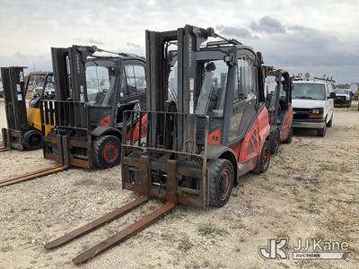 2019 Linde H40T Pneumatic Tired Forklift