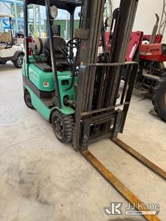 Mitsubishi FGC25 Solid Tired Forklift