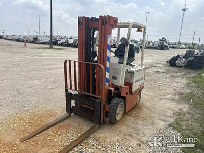 1984 Nissan 4000 Rubber Tired Forklift