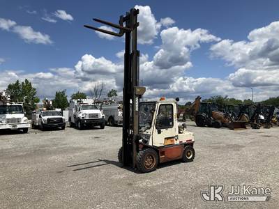 Nissan 60 Pneumatic Tired Forklift