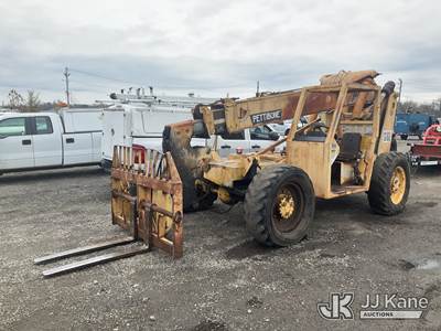 Pettibone B-68 4x4 Rough Terrain Telescopic Forklift
