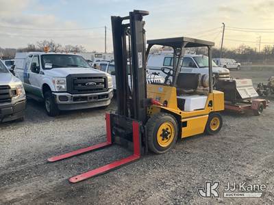 TCM FG-30 N7 Pneumatic Tired Forklift