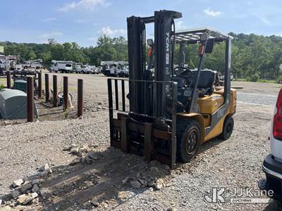 TCM FG30T71 Solid Tired Forklift