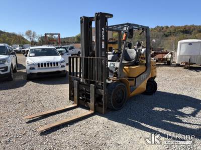TCM FG30T7L Solid Tired Forklift