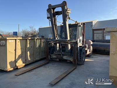 Taylor THD-300M Pneumatic Tired Forklift