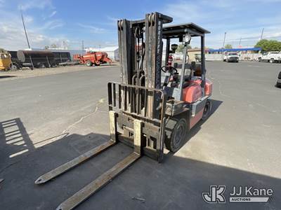 1996 Toyota 52-6FGU35 Pneumatic Tired Forklift
