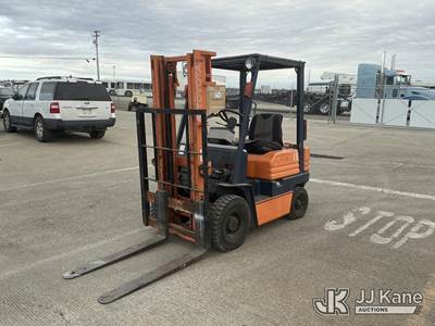 Toyota 5EGL10 Pneumatic Tired Forklift