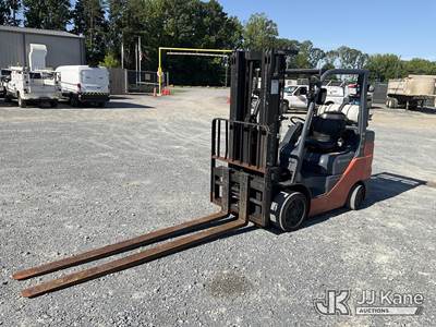 2020 Toyota 8FGCU32 Solid Tired Forklift