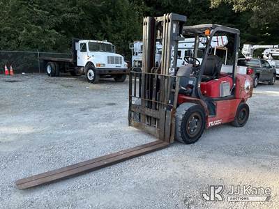 2008 Tusk 1000PD-8 Pneumatic Tired Forklift