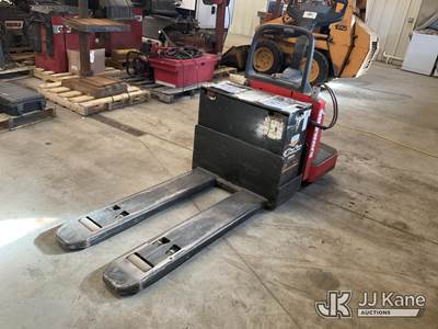 Raymond Coast Pro Motorized Pallet Jack