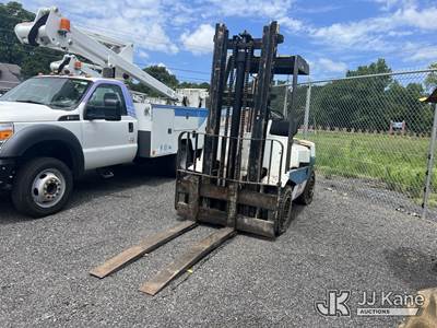 Pneumatic Tired Forklift