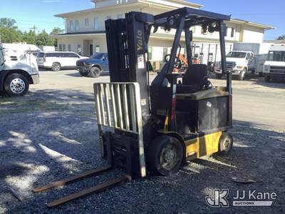 2016 Yale ERC045VG Solid Tired Forklift