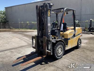 2015 Yale GDP120VX Rubber Tired Forklift