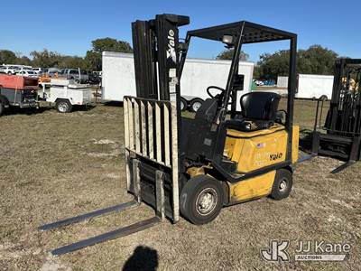 Yale GLP030 Cushion Tired Forklift
