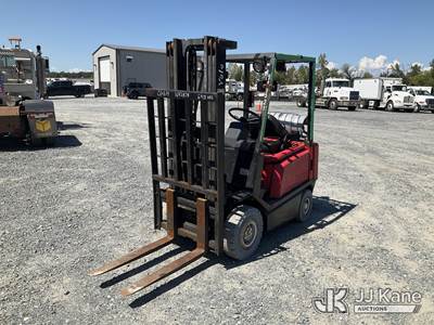 Yale GLP030AFNUAE084 Solid Tired Forklift