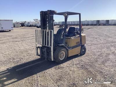 2000 Yale GLP050 Pneumatic Tired Forklift