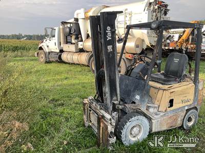 1992 Yale GP030 Rubber Tired Forklift