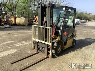 2016 Yale GP050VX Solid Tired Forklift