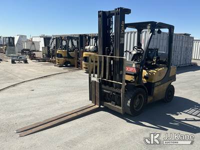 2011 Yale GP060-LANFBD-086 Cushion Tired Forklift